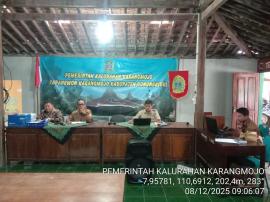 KOORDINASI POKMAS KALURAHAN BERSAMA DUKUH PADA HARI SENIN 08 DESEMBER 2025 DI AULA KALURAHAN